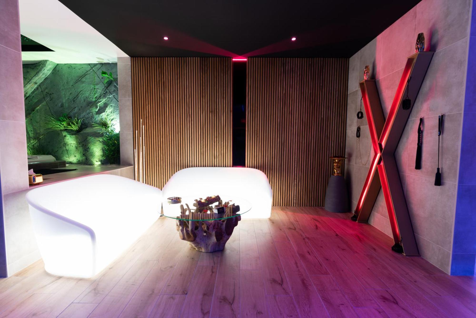 Les Secrets Rooms - Bonneval - Love Room - Spa Et Hammam Privatif Buitenkant foto